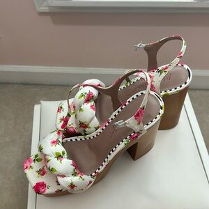 New, never worn betsy Johnson size 8.5 heels
